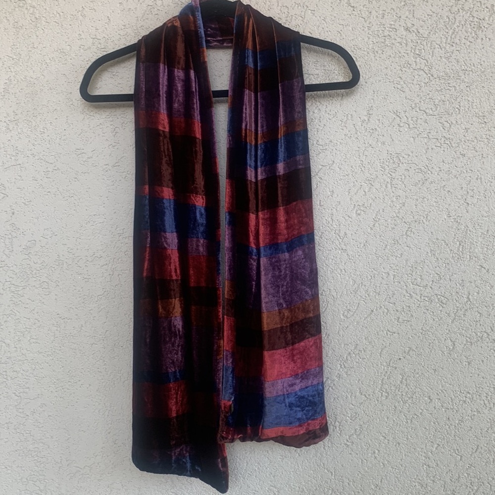 Harrods knightsbridge Luxuriously soft Multicolor Striped Vintage Scarf